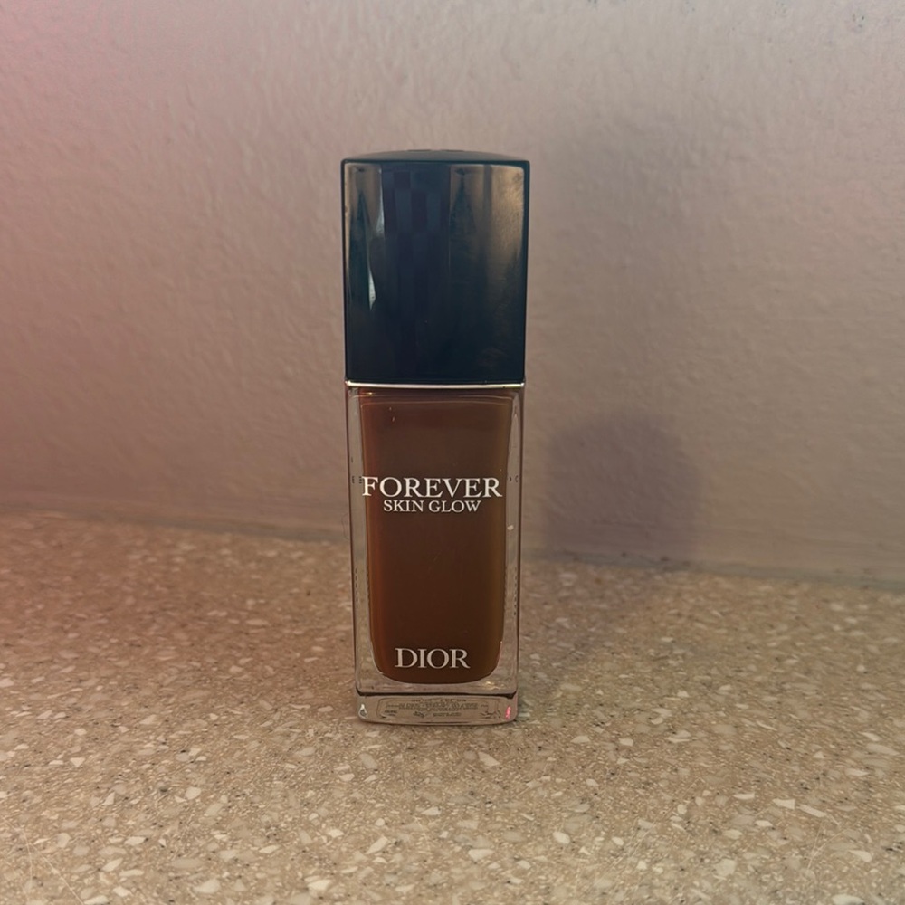 Dior Forever Skin Glow Foundation - 7W